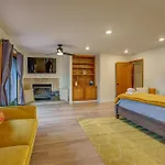 Summit Cabin Stunning Home Loaded With Amenities