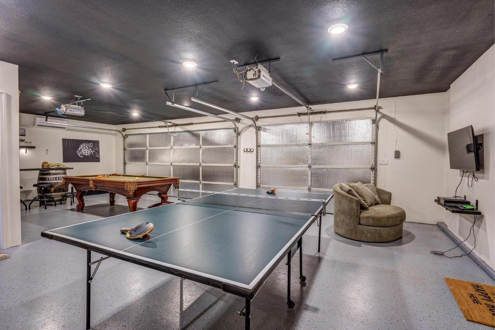 Summit Stunning Loaded With Amenities Holiday home