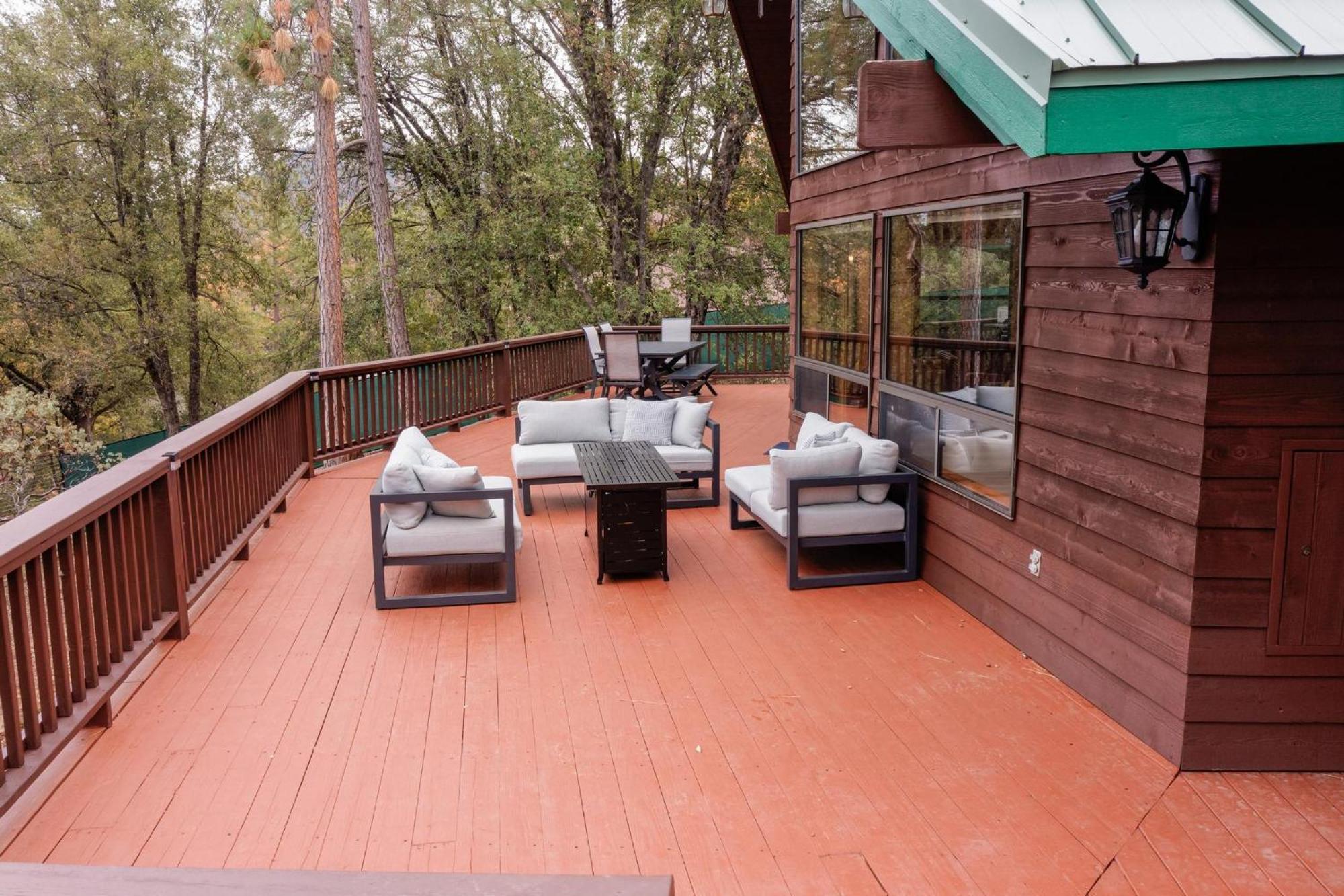 Summit Stunning Loaded With Amenities Holiday home Oakhurst